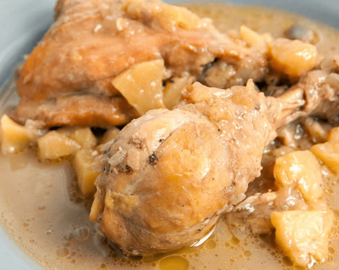 En este momento estás viendo Pollo a la Sidra con Manzanas