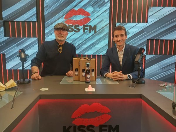 Entrevista a brainapple en Kiss FM donde hablamos de nuestro refresco aperitivo 100% natural y vegano